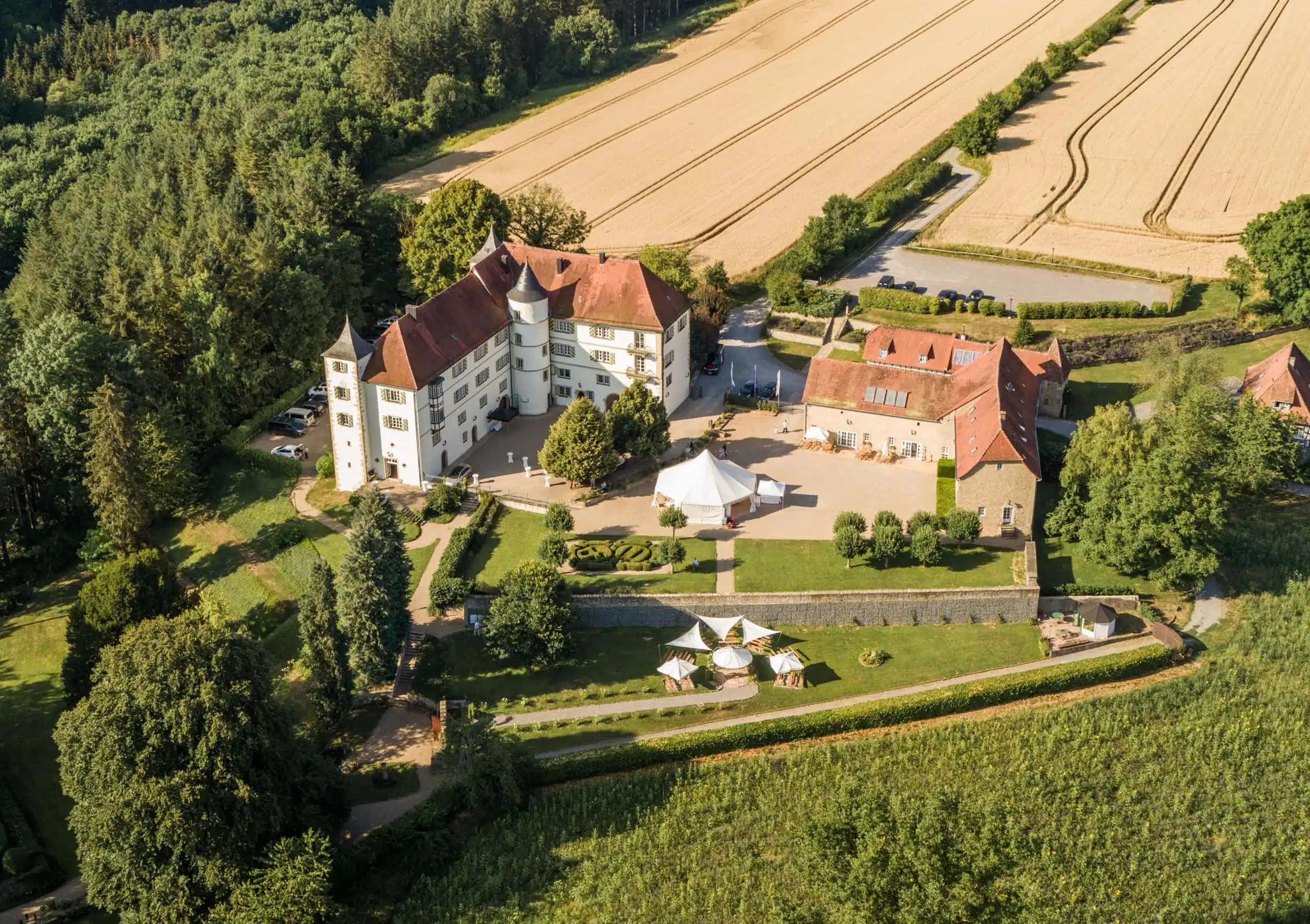 schloß neuhaus